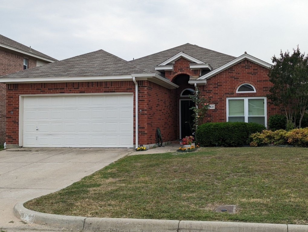 10621 Cloisters Drive Fort Worth TX 76131