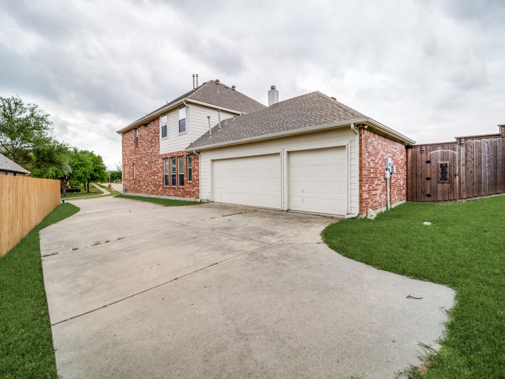 4317 Sea View Drive Garland TX 75043