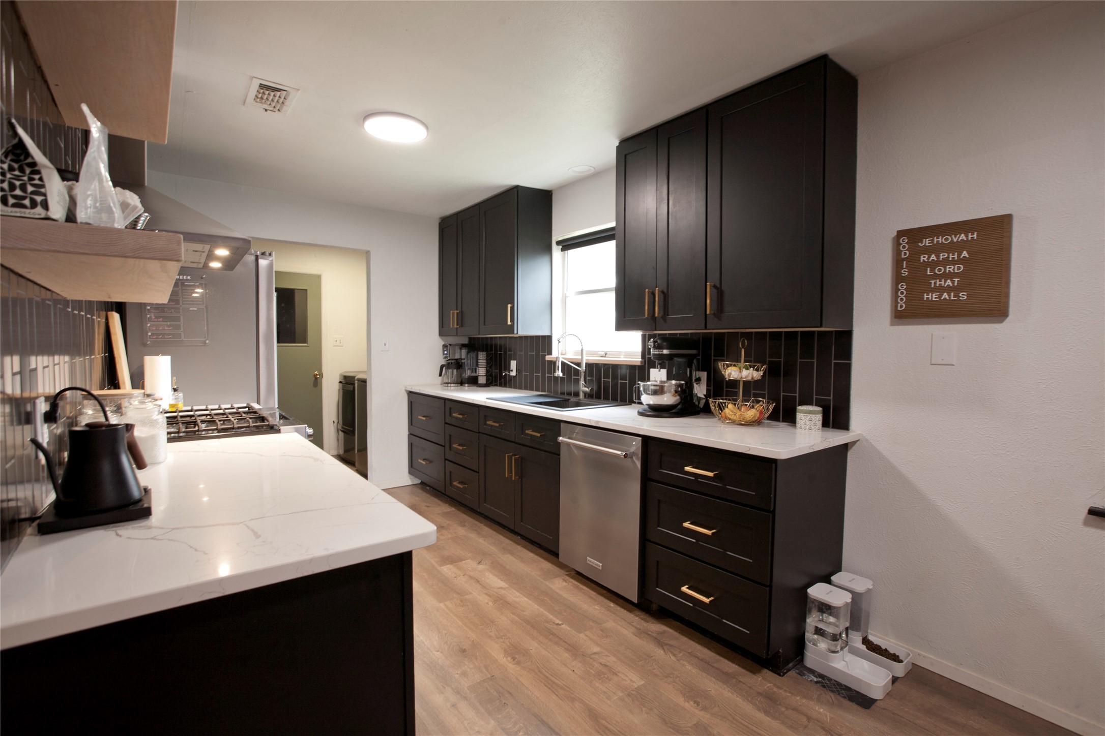 3905 Sundown Drive Benbrook TX 76116