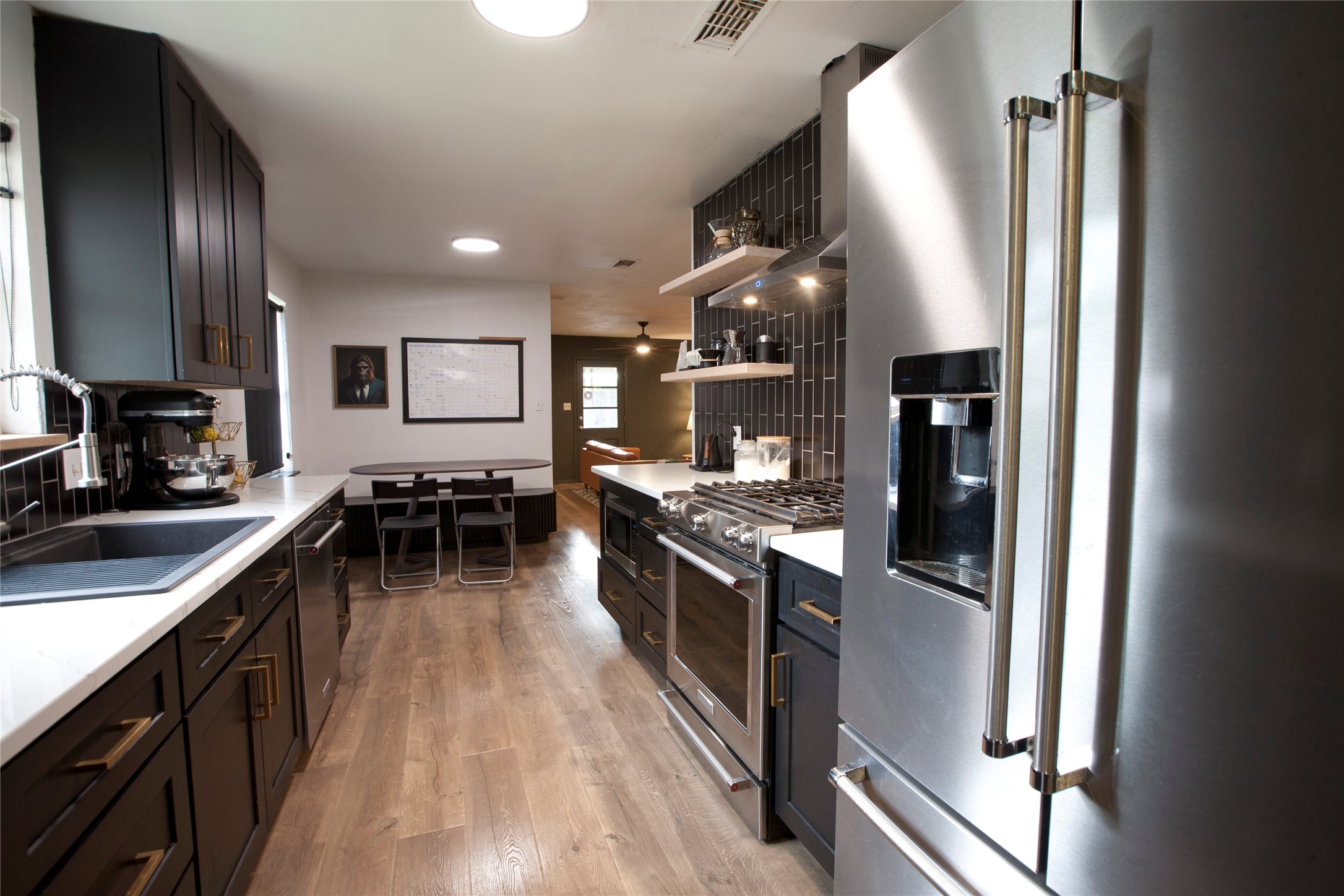 3905 Sundown Drive Benbrook TX 76116