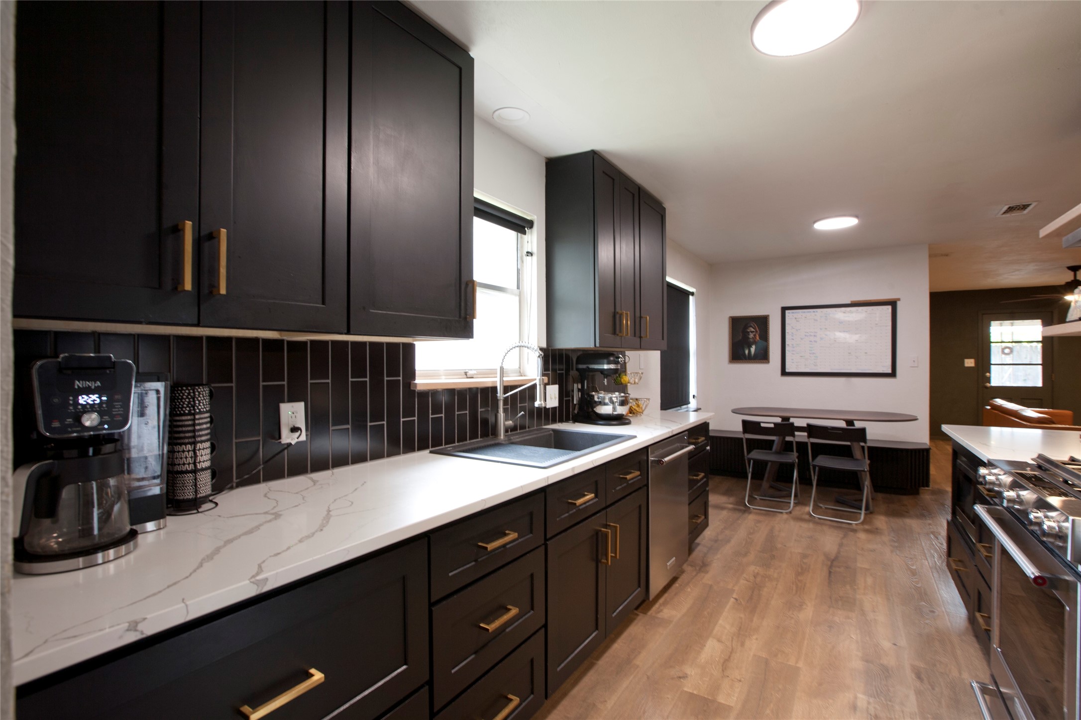 3905 Sundown Drive Benbrook TX 76116
