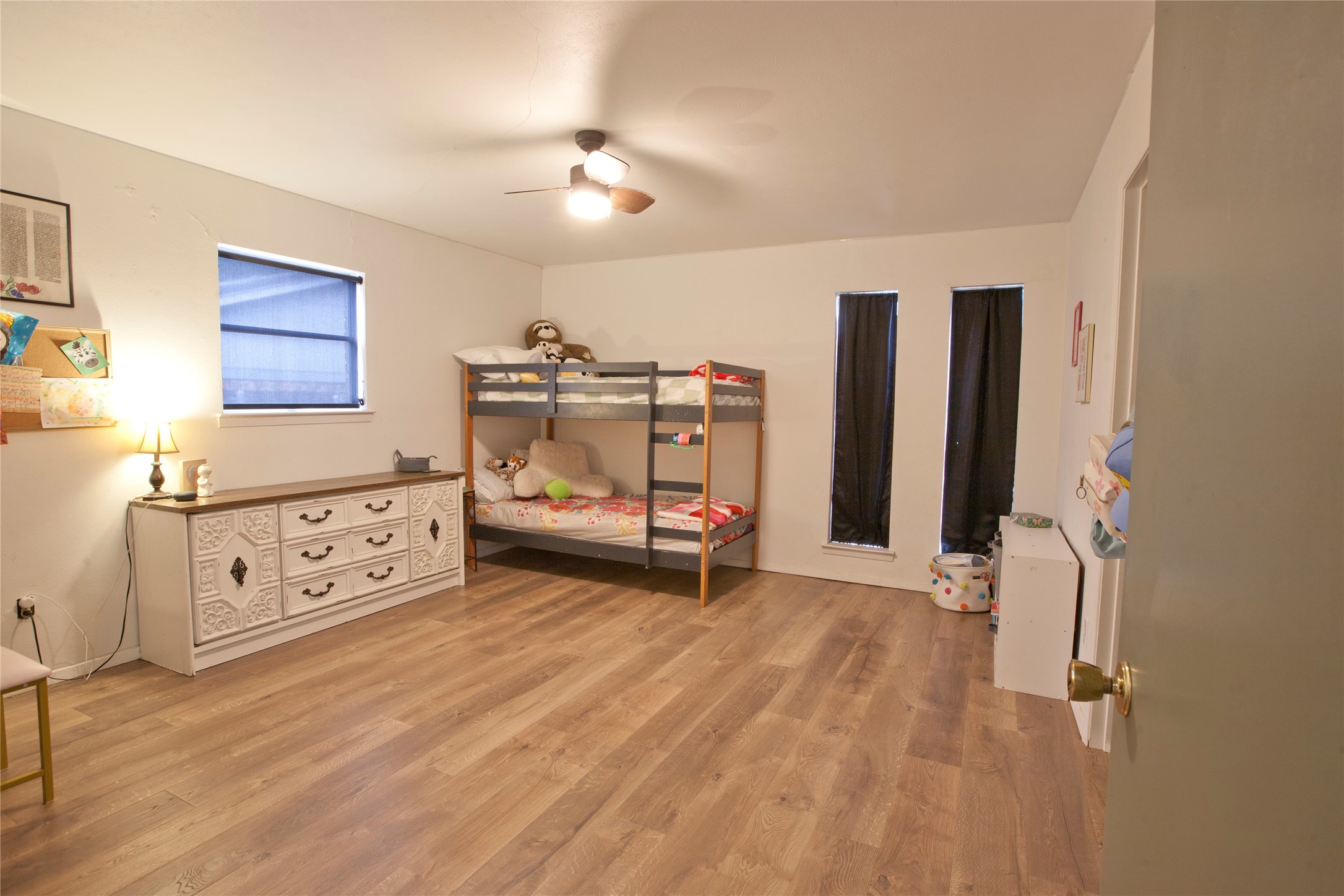 3905 Sundown Drive Benbrook TX 76116