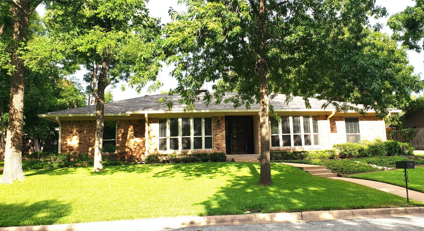 2605 Nantucket Drive Sherman TX 75092