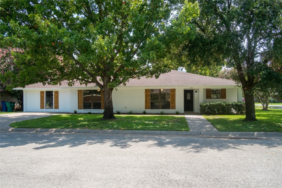 525 S Kirby Street Pilot Point TX 76258
