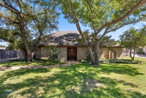 4817 Willow Run Court Fort Worth TX 76132
