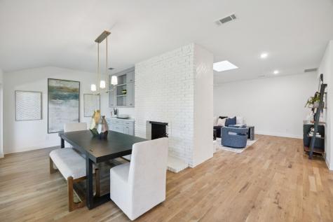 4331 Laren Lane Dallas TX 75244