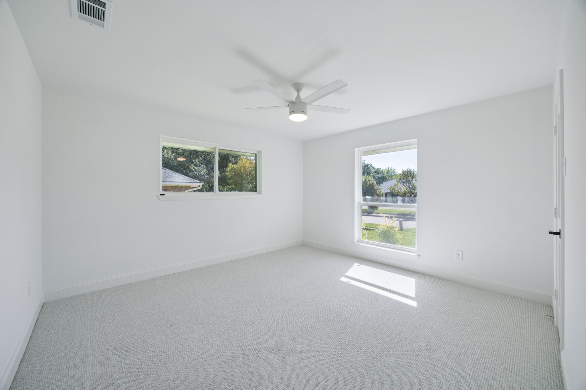 4331 Laren Lane Dallas TX 75244