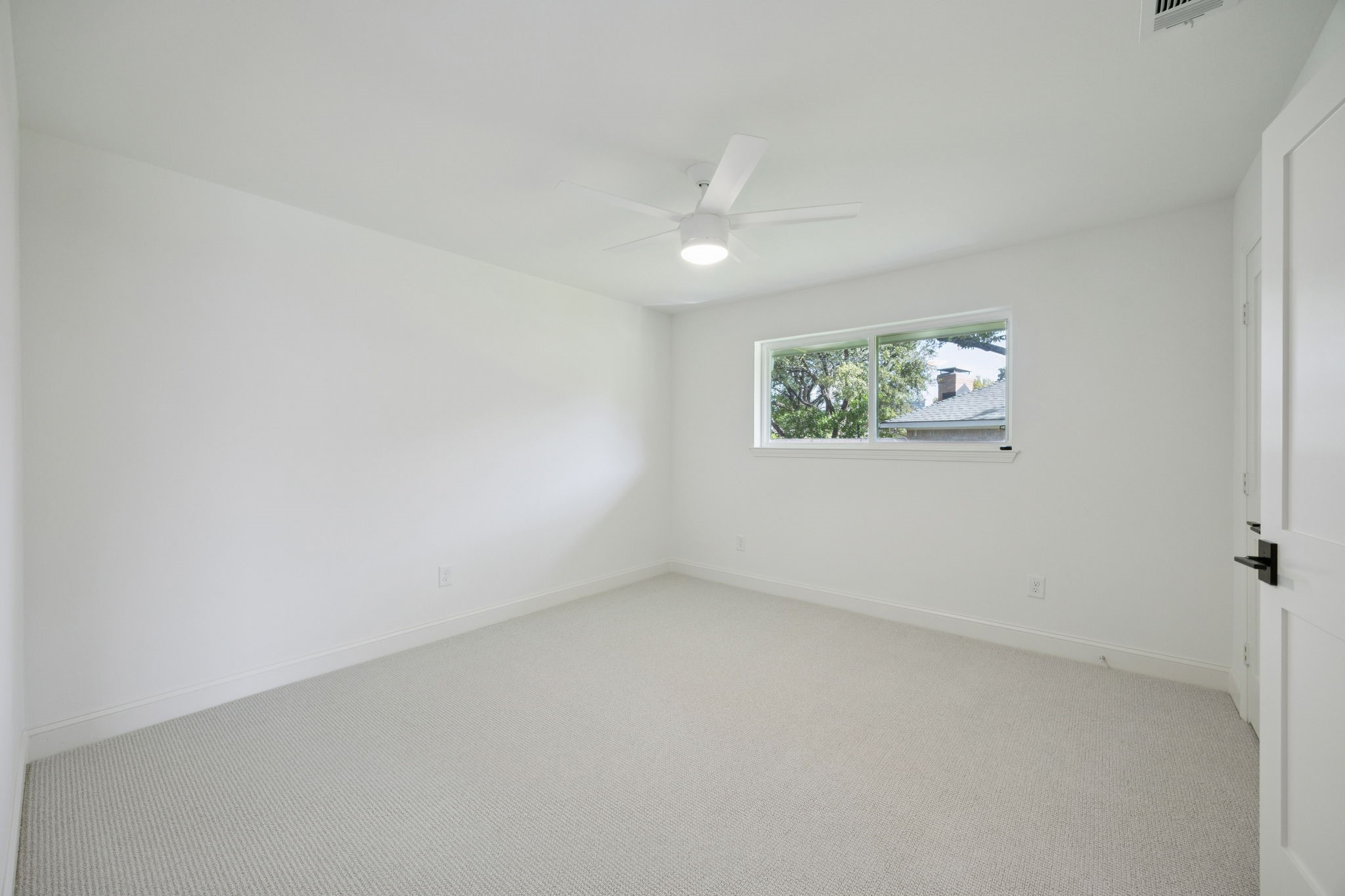 4331 Laren Lane Dallas TX 75244