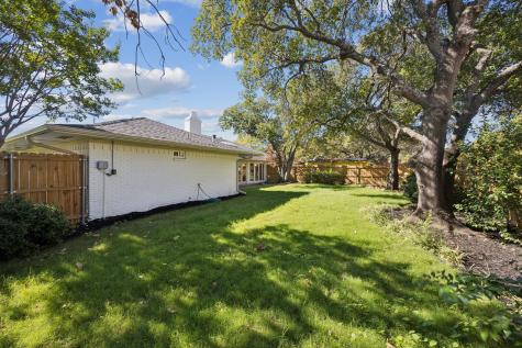 4331 Laren Lane Dallas TX 75244