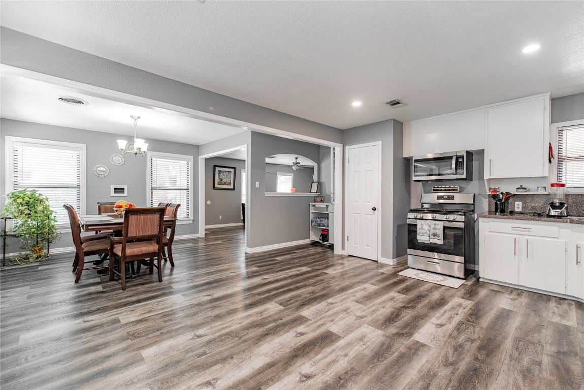 2249 Hillburn Drive Dallas TX 75227