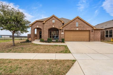 1613 Clayton Lane Aubrey TX 76227