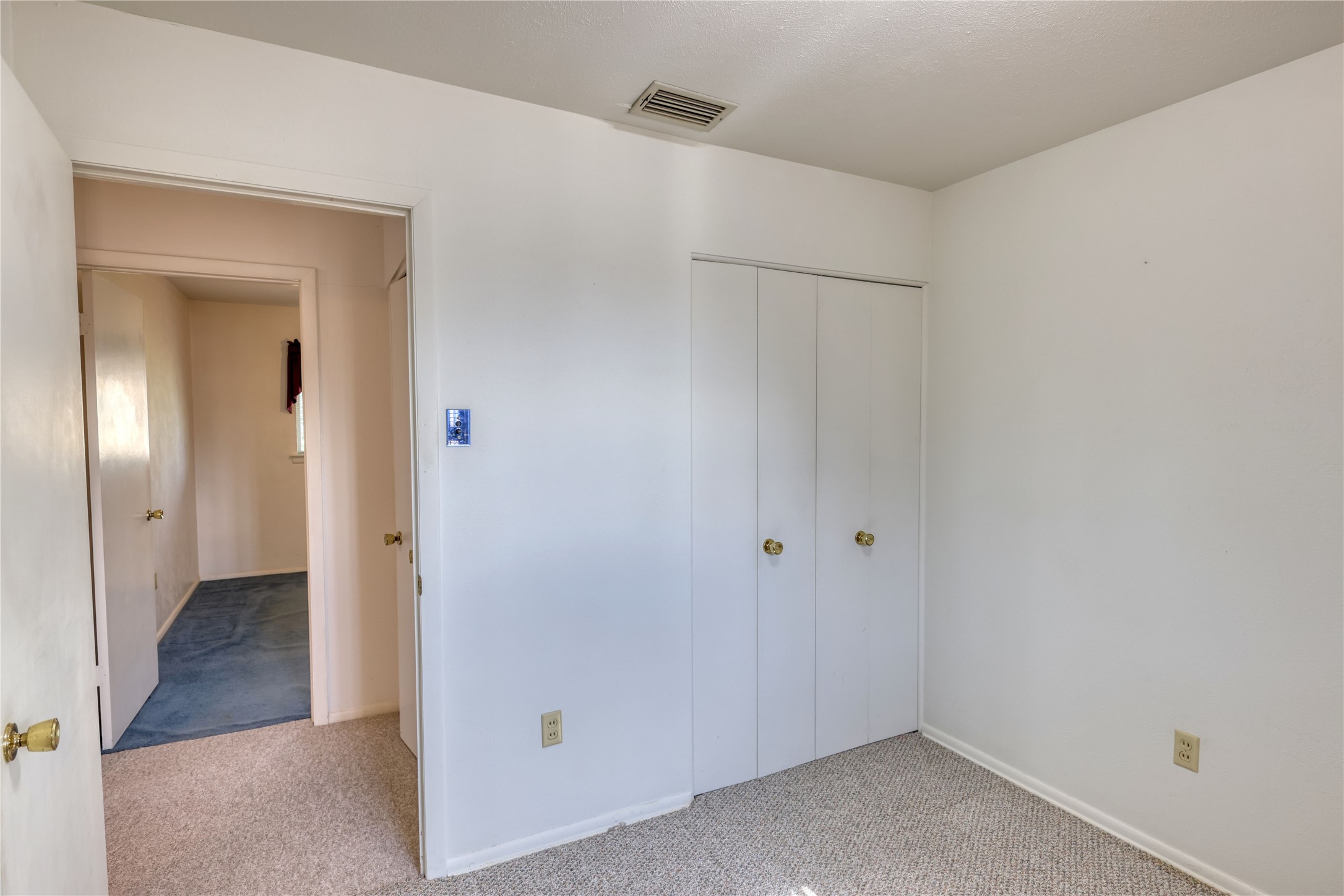 4649 Western Oaks Drive Dallas TX 75211