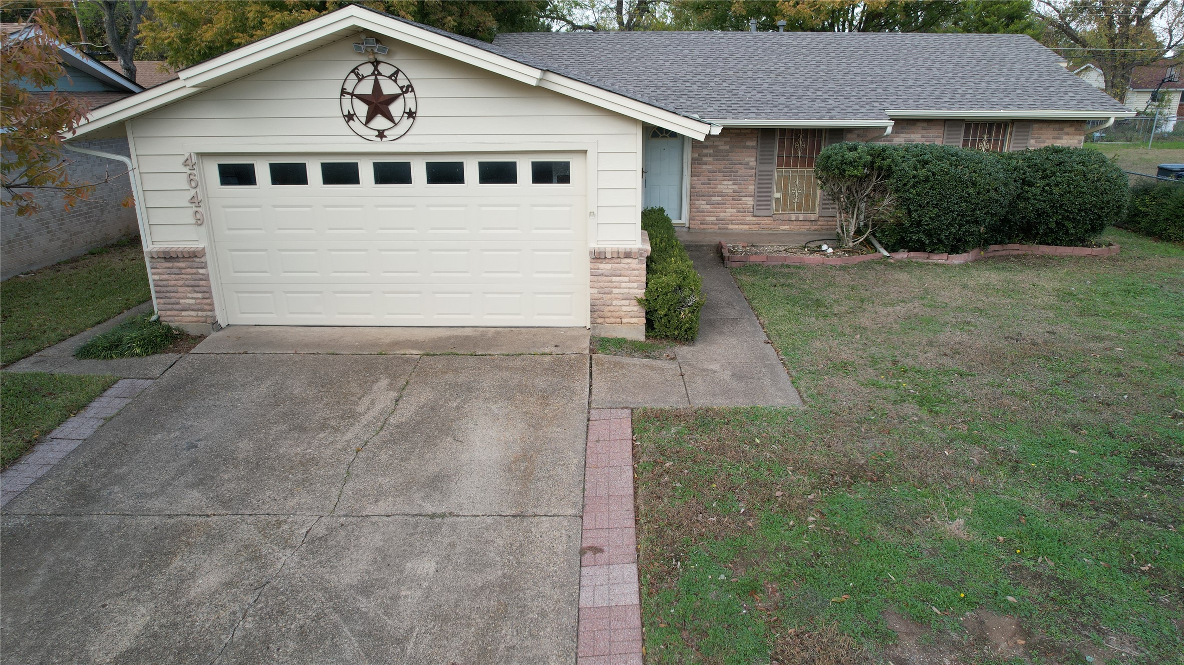 4649 Western Oaks Drive Dallas TX 75211