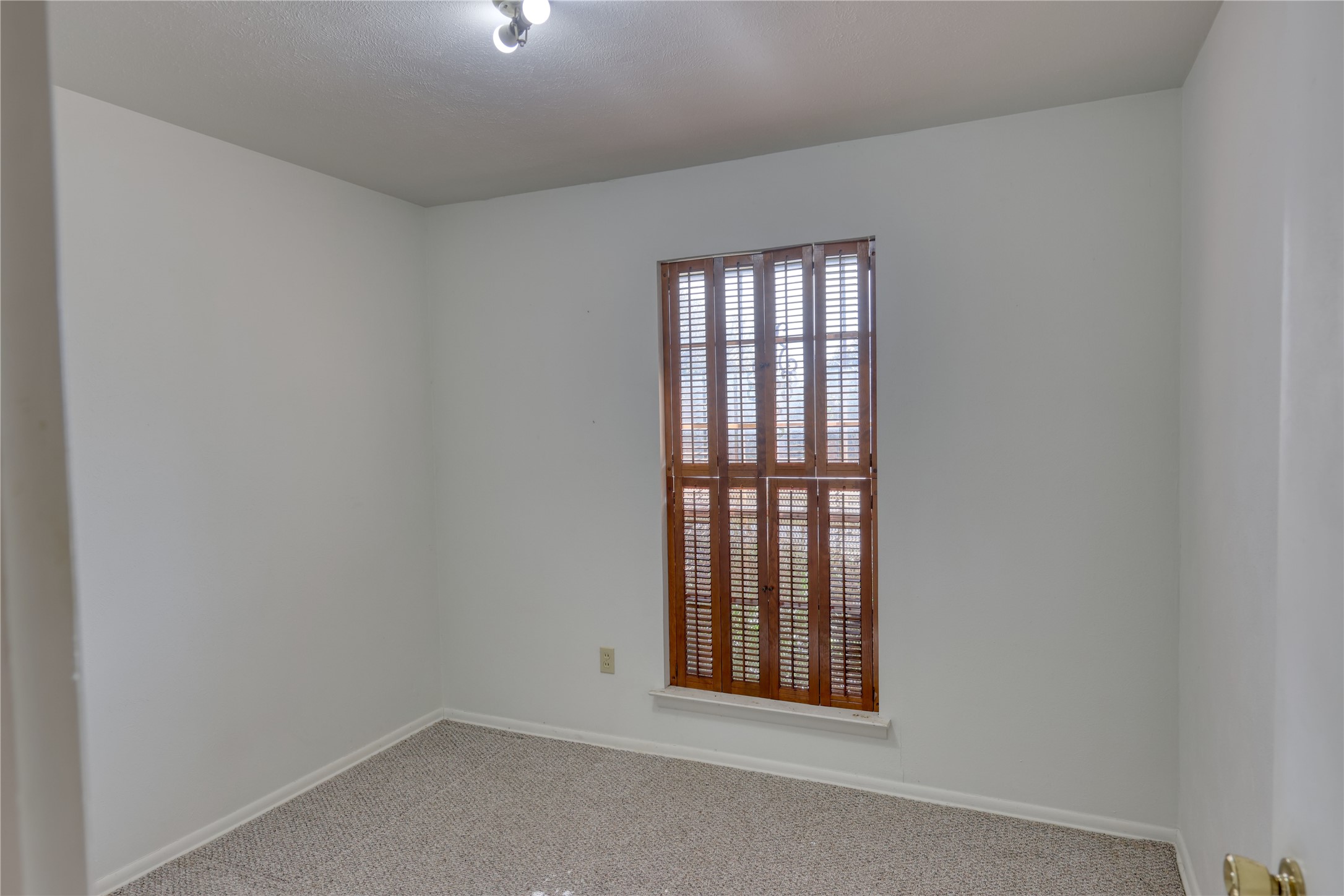 4649 Western Oaks Drive Dallas TX 75211
