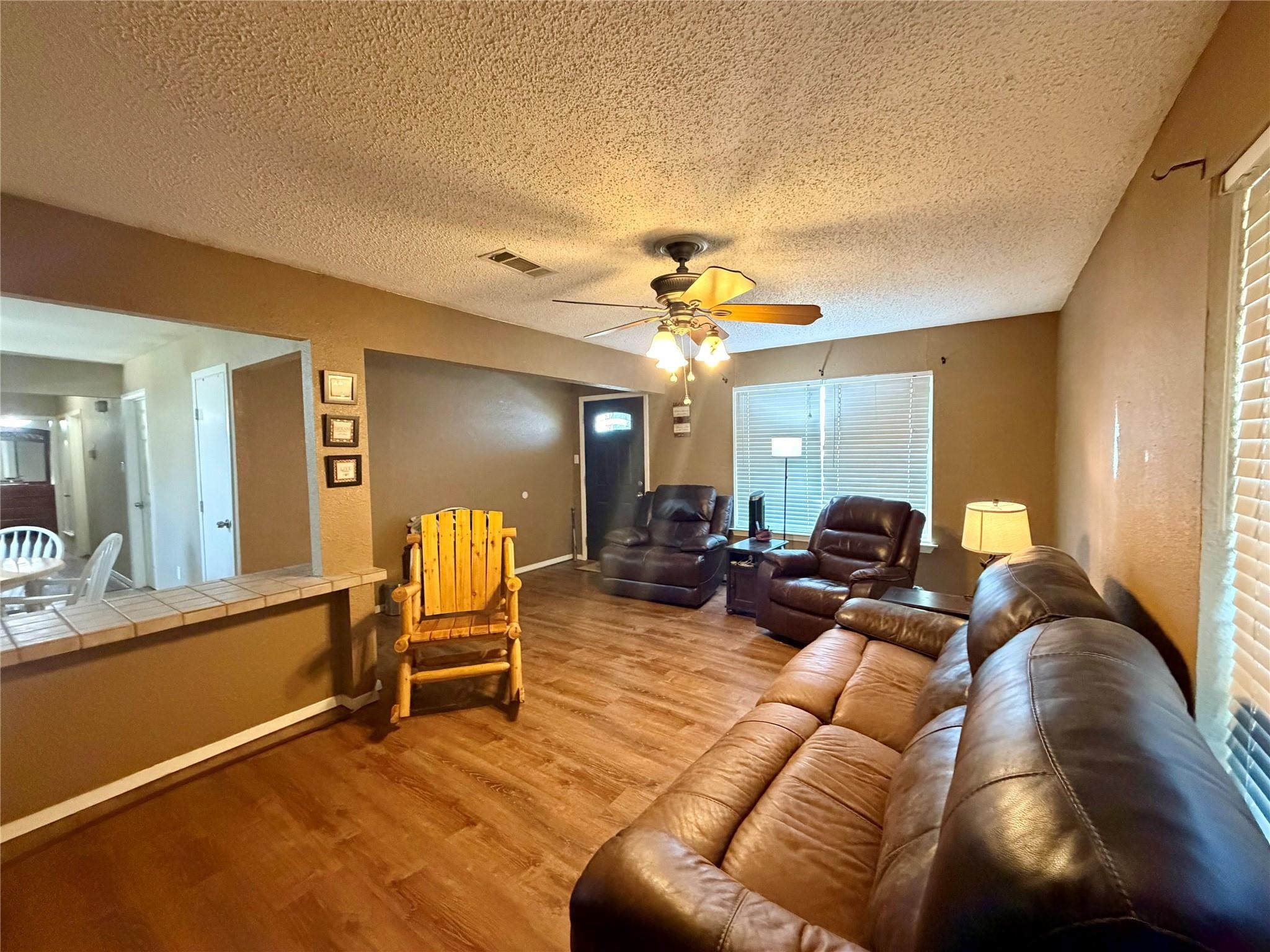 305 S 1st Street Crandall TX 75114
