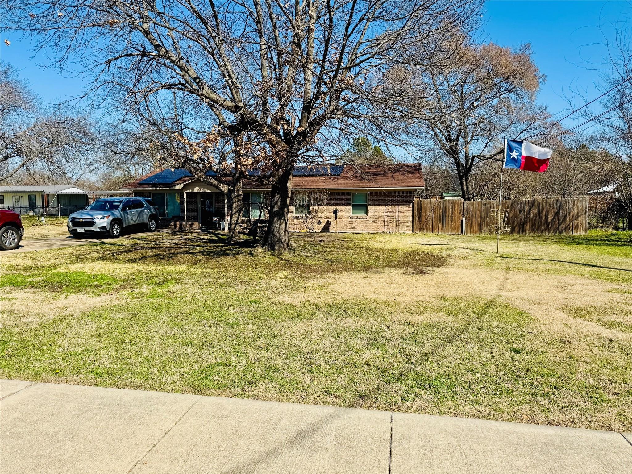 305 S 1st Street Crandall TX 75114