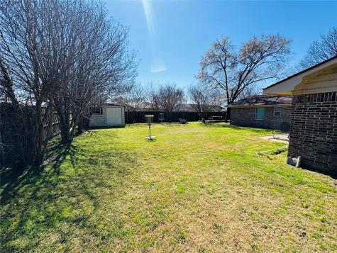 305 S 1st Street Crandall TX 75114