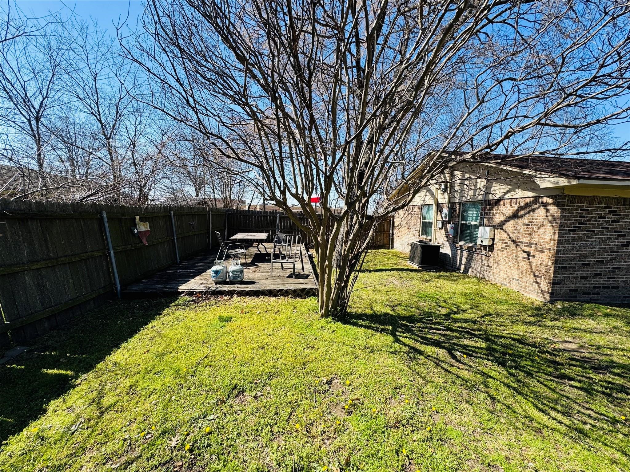 305 S 1st Street Crandall TX 75114