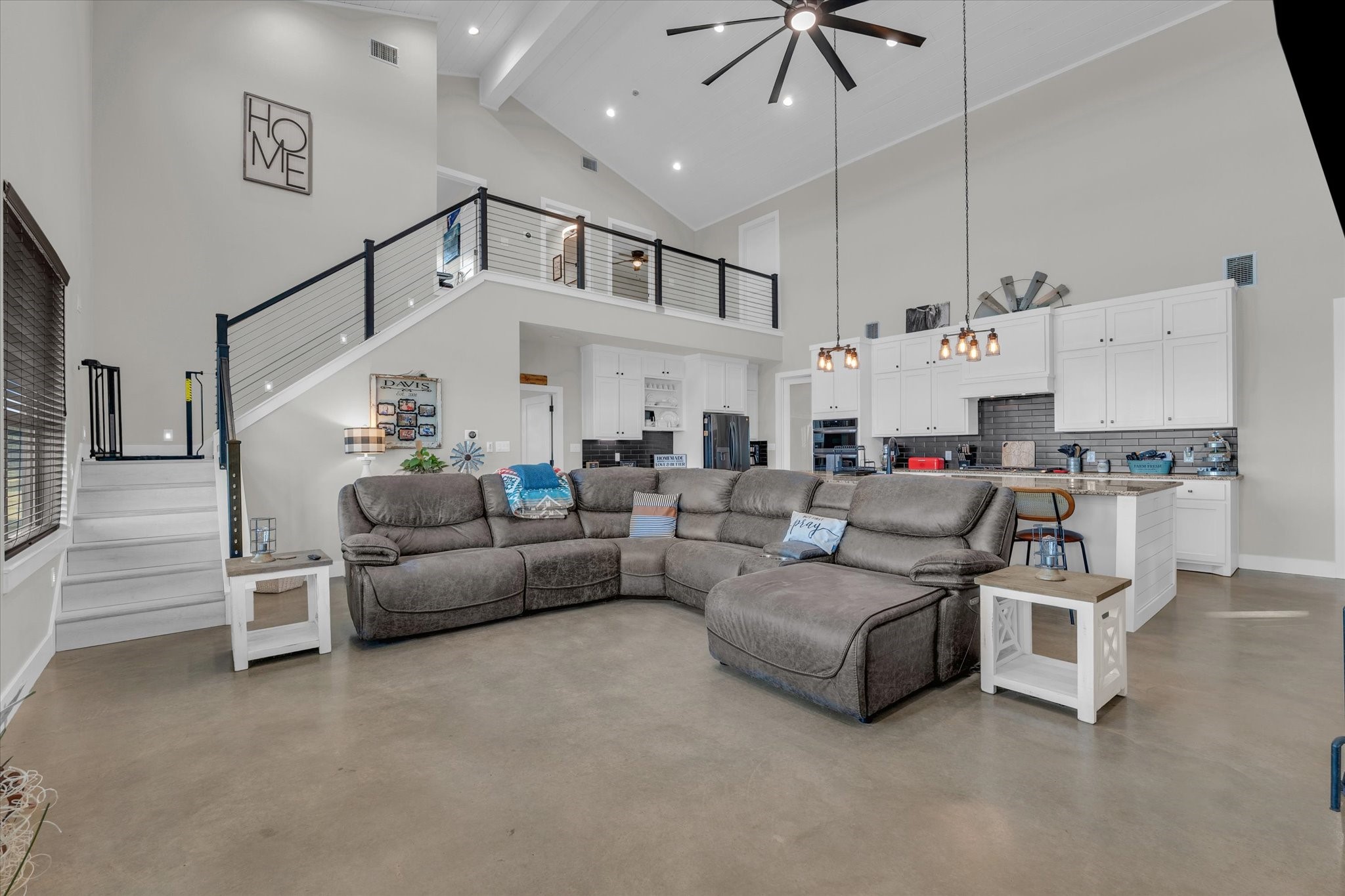 350 County Road 494 S Chilton TX 76632