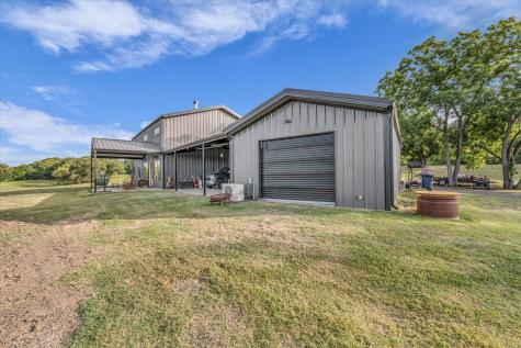 350 County Road 494 S Chilton TX 76632