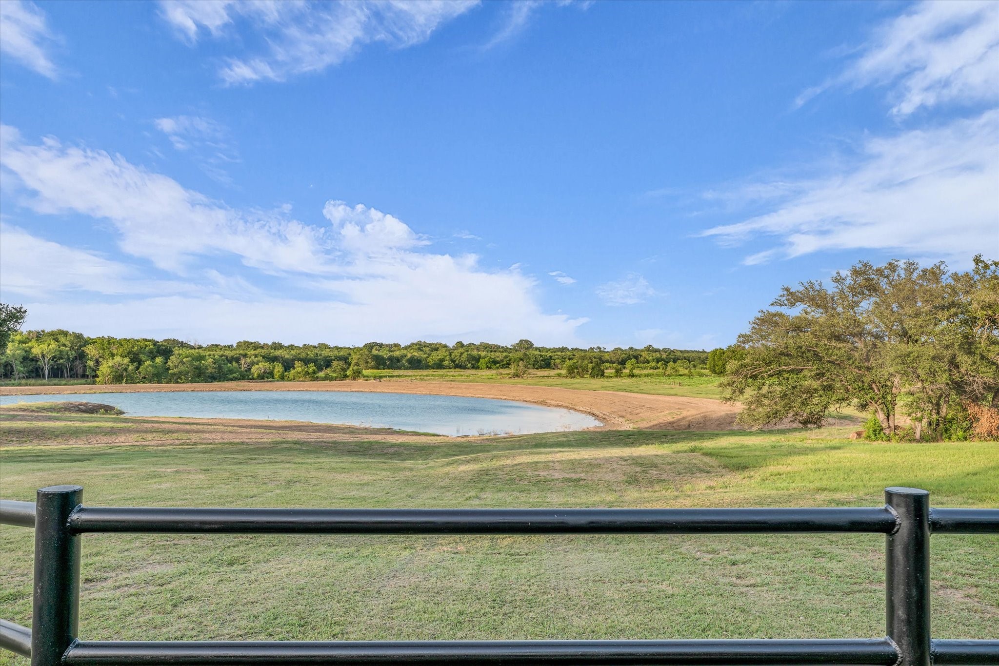 350 County Road 494 S Chilton TX 76632