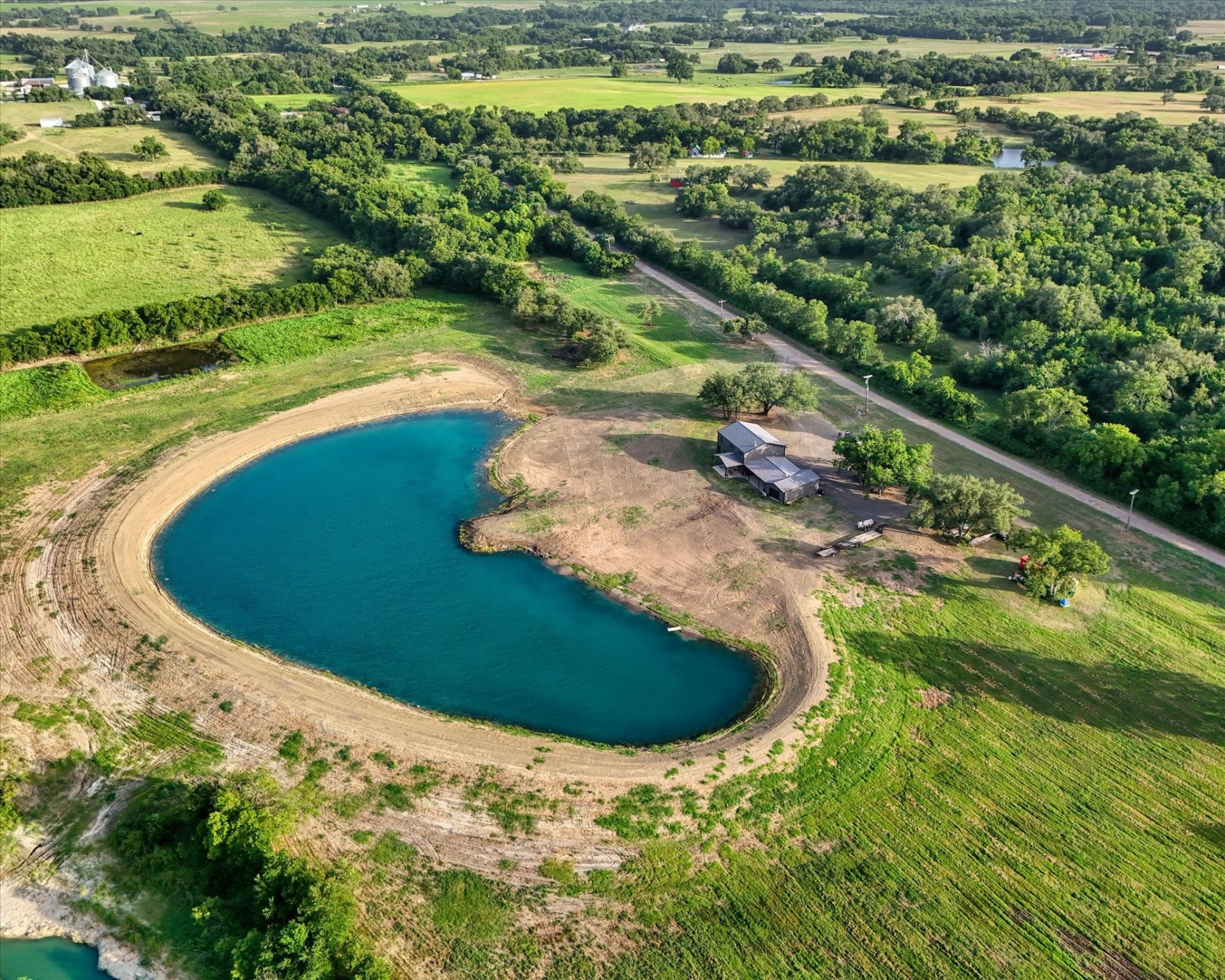 350 County Road 494 S Chilton TX 76632