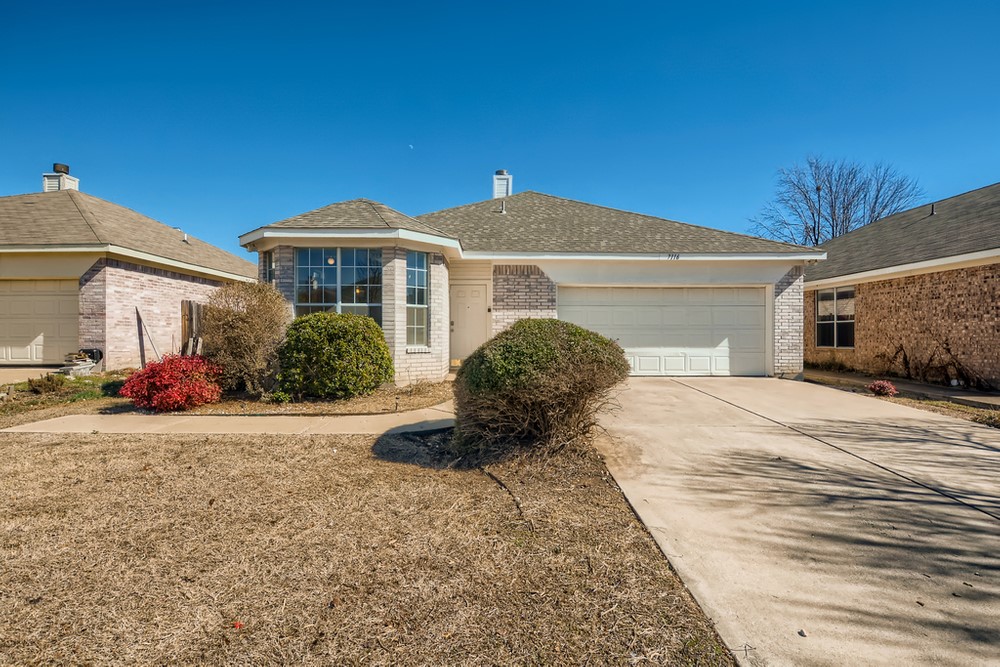 7116 Park Creek Circle W Fort Worth TX 76137