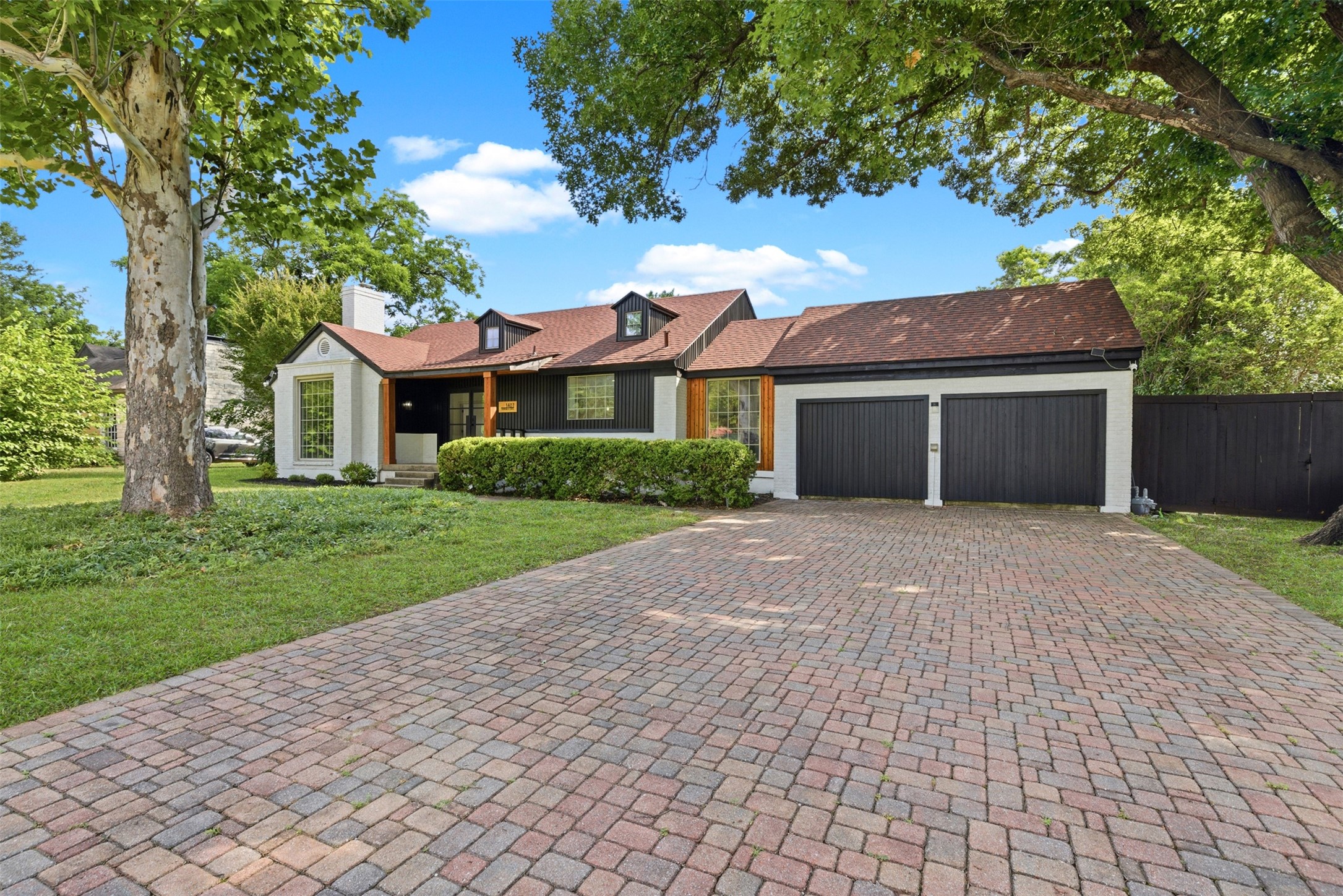 1407 Tranquilla Drive Dallas TX 75218