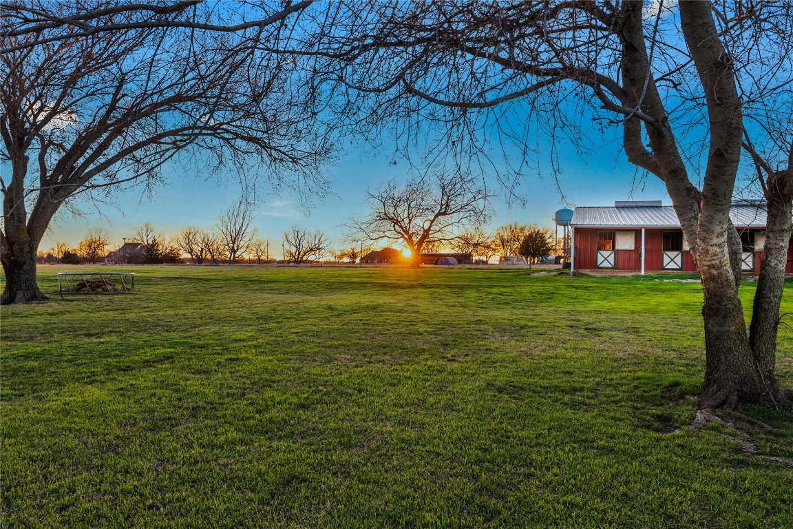 312 Southview Court Krum TX 76249