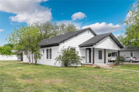 516 S Pecos Street Coleman TX 76834
