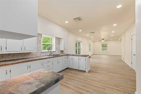 516 S Pecos Street Coleman TX 76834
