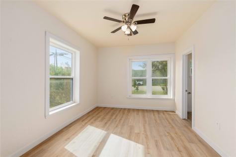 516 S Pecos Street Coleman TX 76834