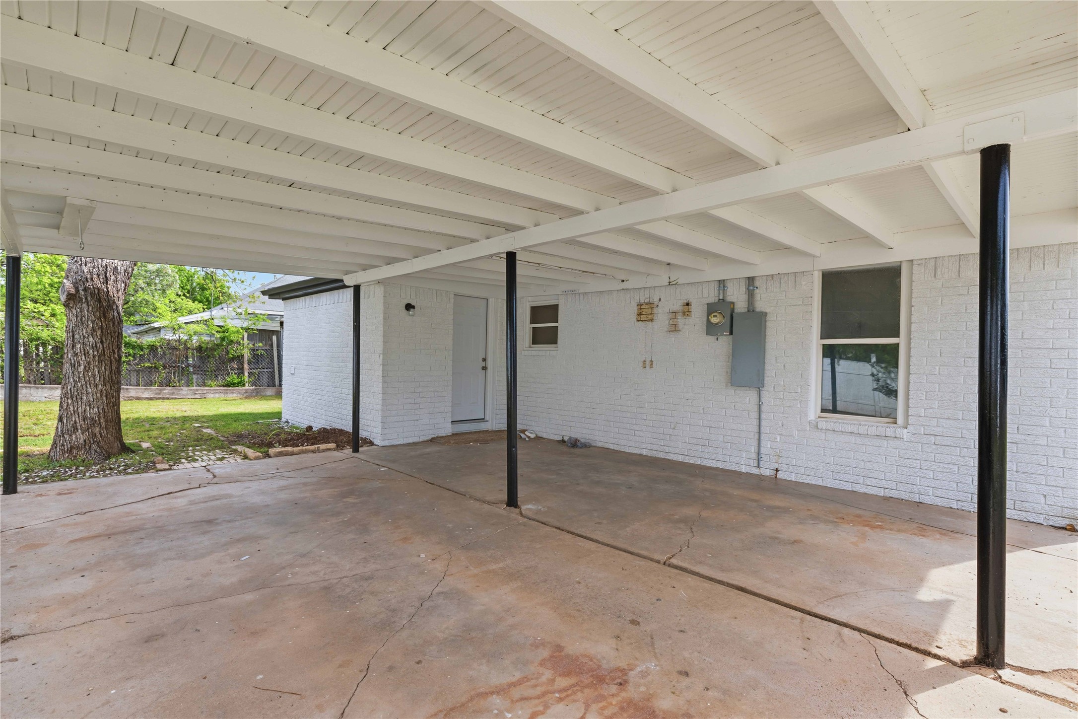 516 S Pecos Street Coleman TX 76834