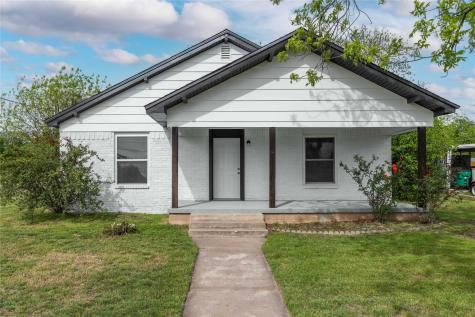 516 S Pecos Street Coleman TX 76834
