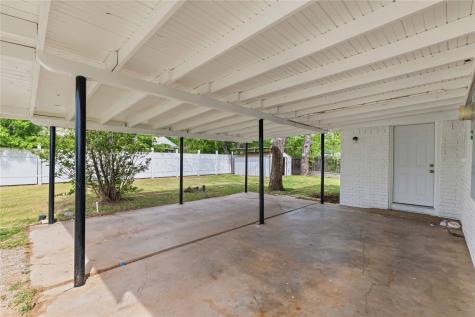 516 S Pecos Street Coleman TX 76834