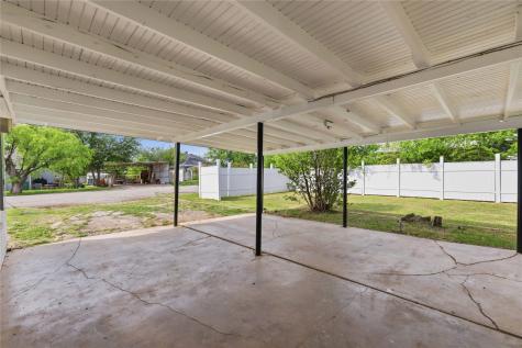 516 S Pecos Street Coleman TX 76834