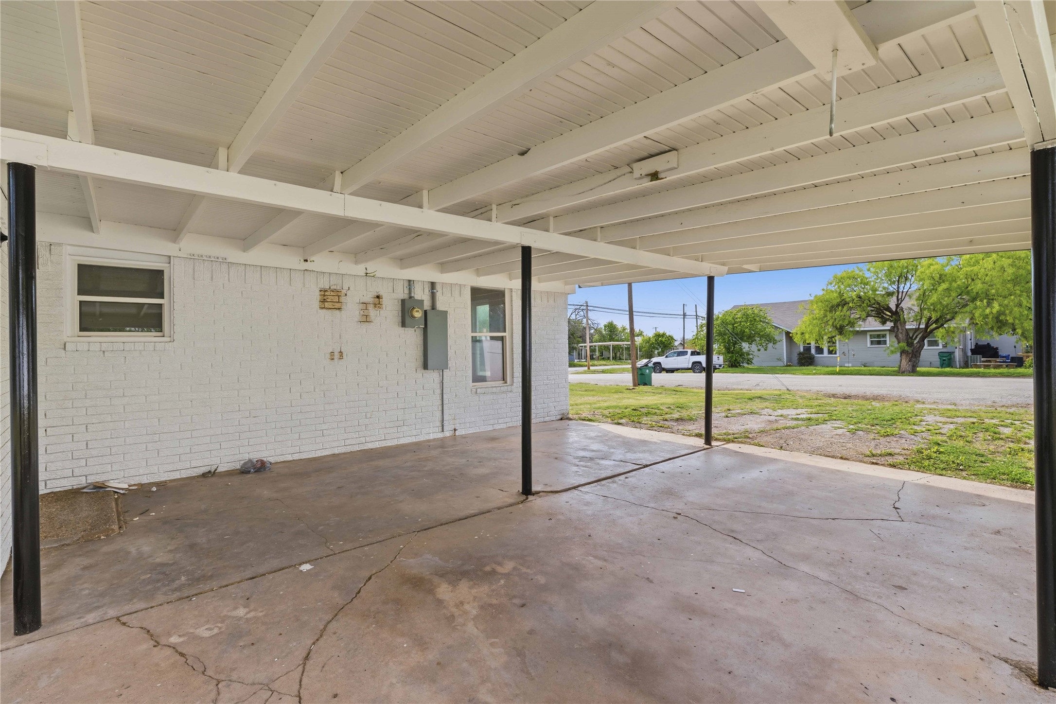 516 S Pecos Street Coleman TX 76834
