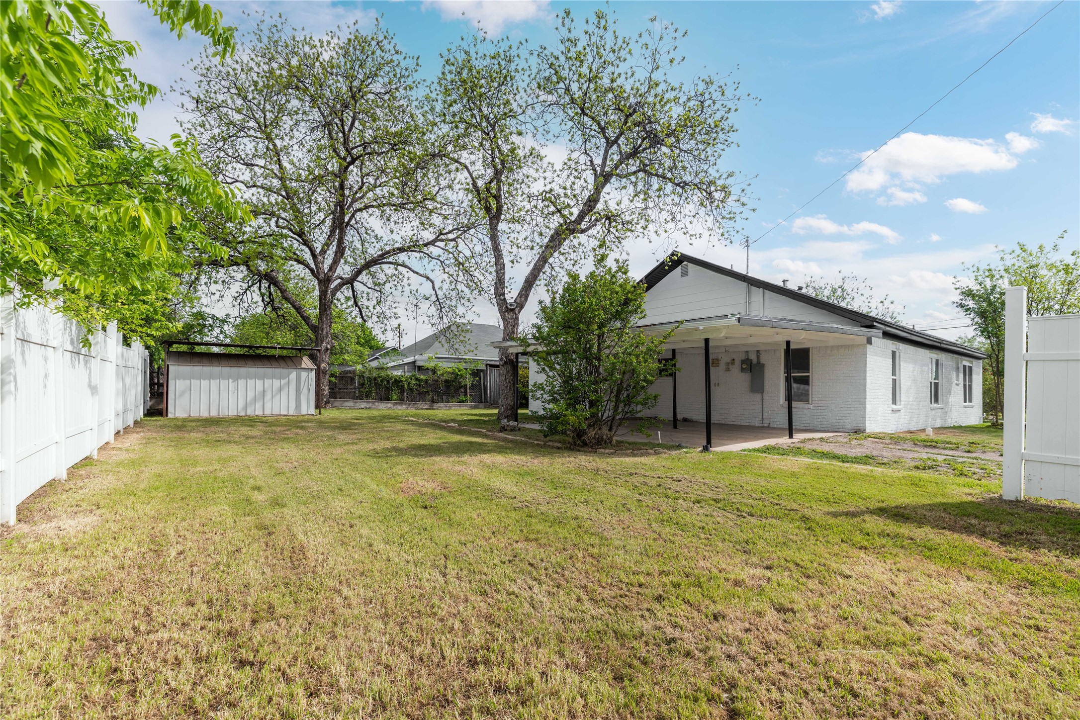 516 S Pecos Street Coleman TX 76834