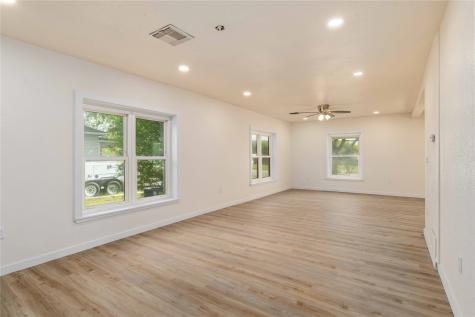 516 S Pecos Street Coleman TX 76834