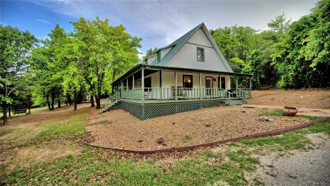186 County Road 429 Muenster TX 76252