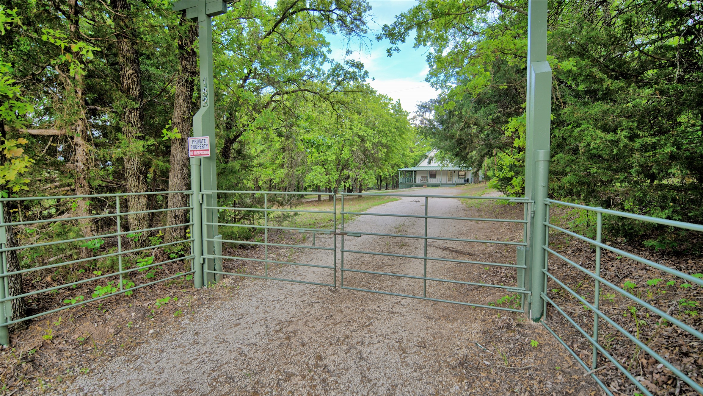 186 County Road 429 Muenster TX 76252