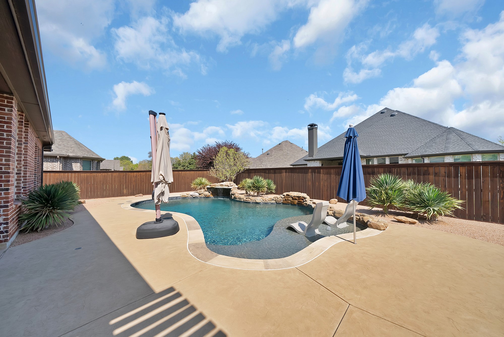 9921 Peninsula Point Little Elm TX 75068