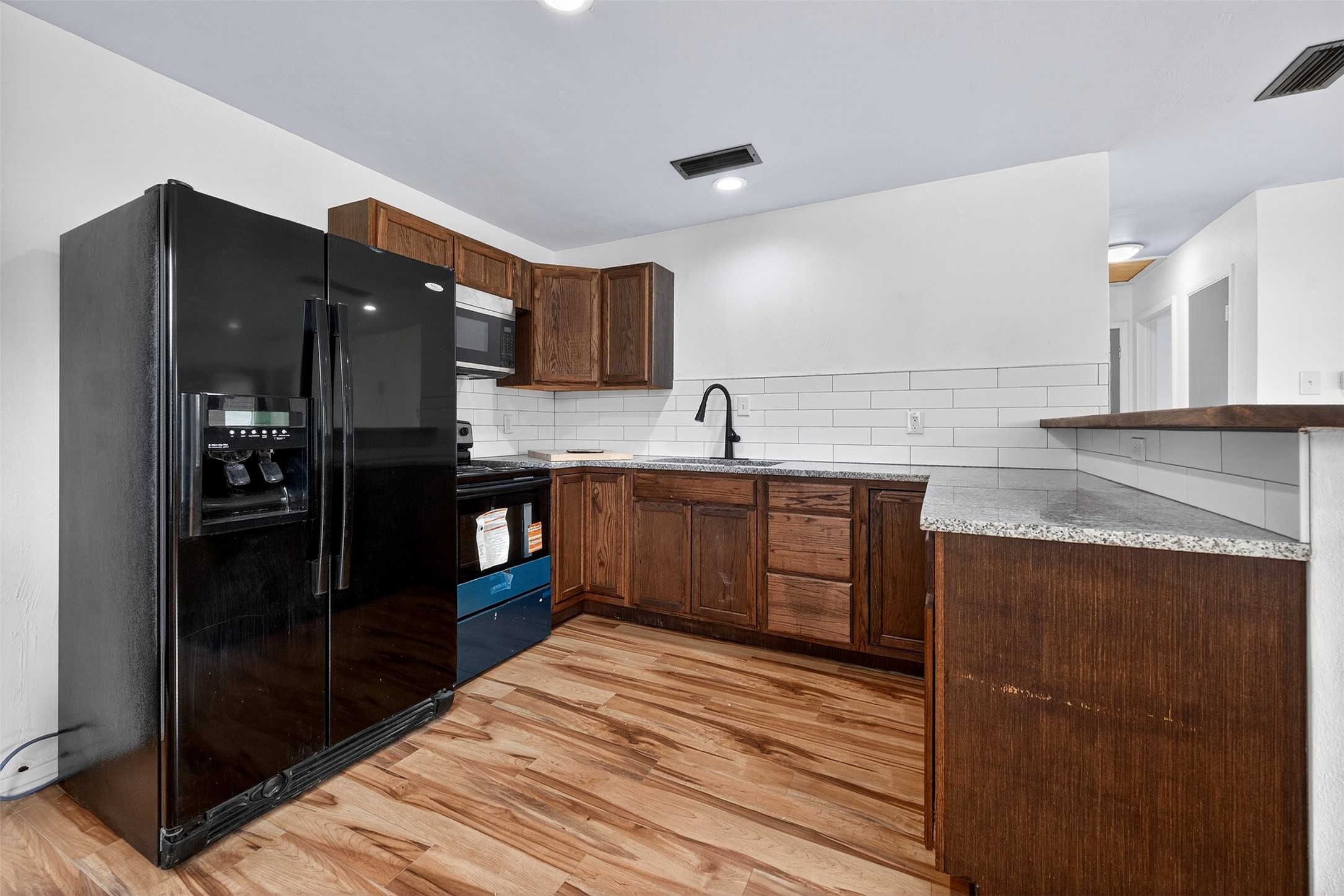 591 State Highway 31 E Trinidad TX 75163