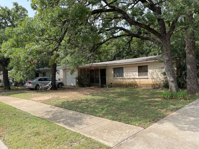6405 Truman Drive Fort Worth TX 76112