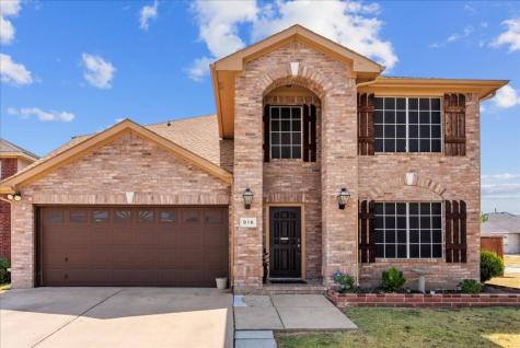 816 Gillon Drive Arlington TX 76001