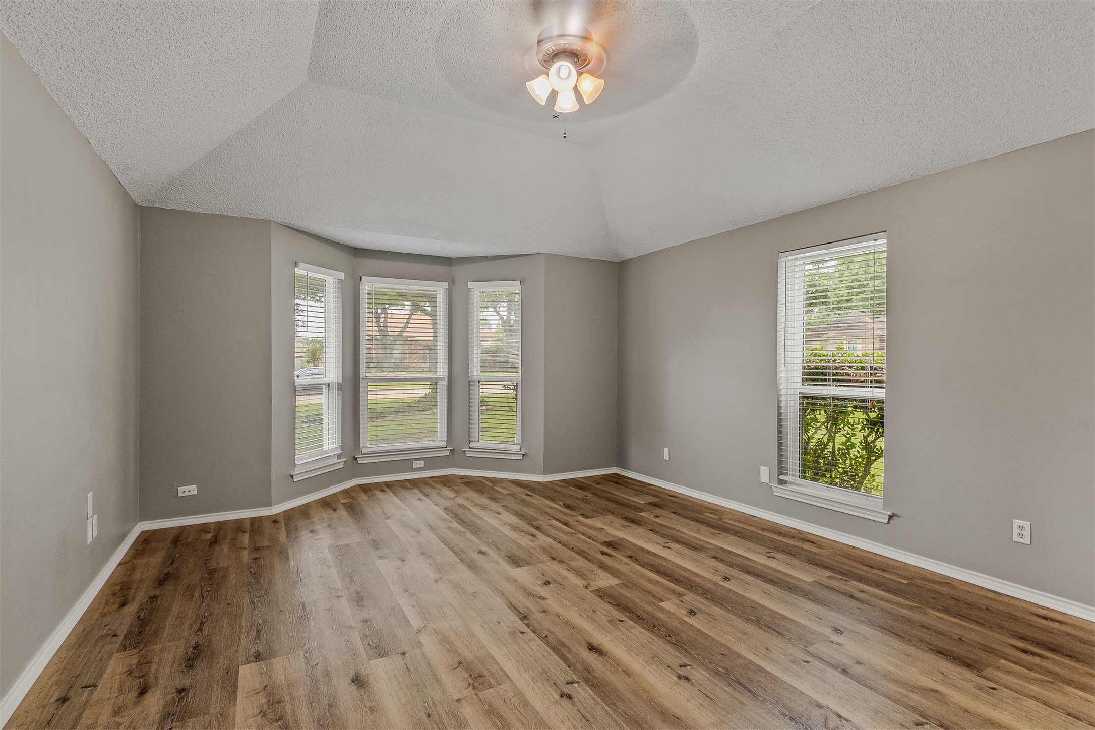 2513 Ridge Oak Court Garland TX 75044