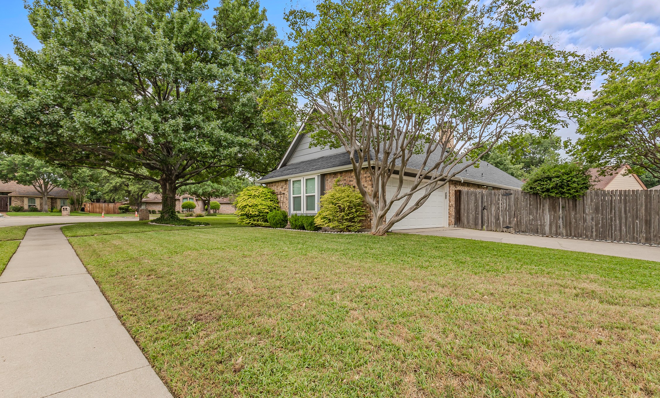 2513 Ridge Oak Court Garland TX 75044