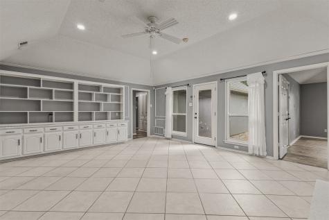 2513 Ridge Oak Court Garland TX 75044