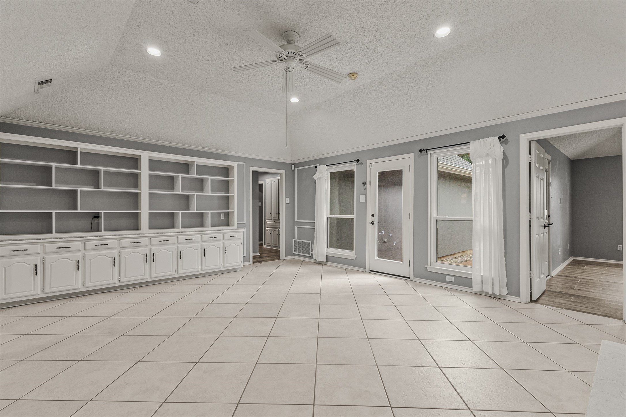 2513 Ridge Oak Court Garland TX 75044