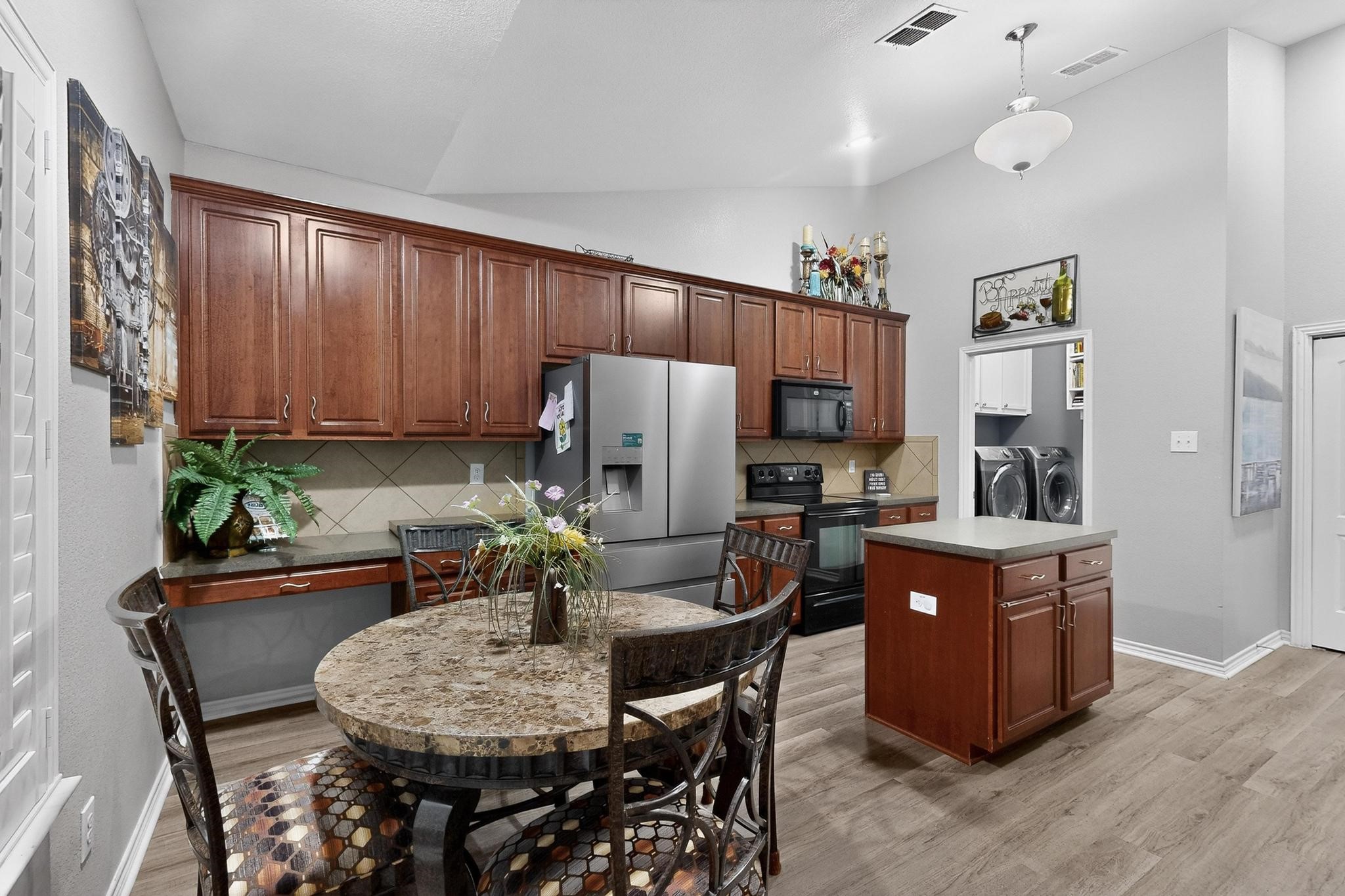 3020 Glenoaks Drive Royse City TX 75189